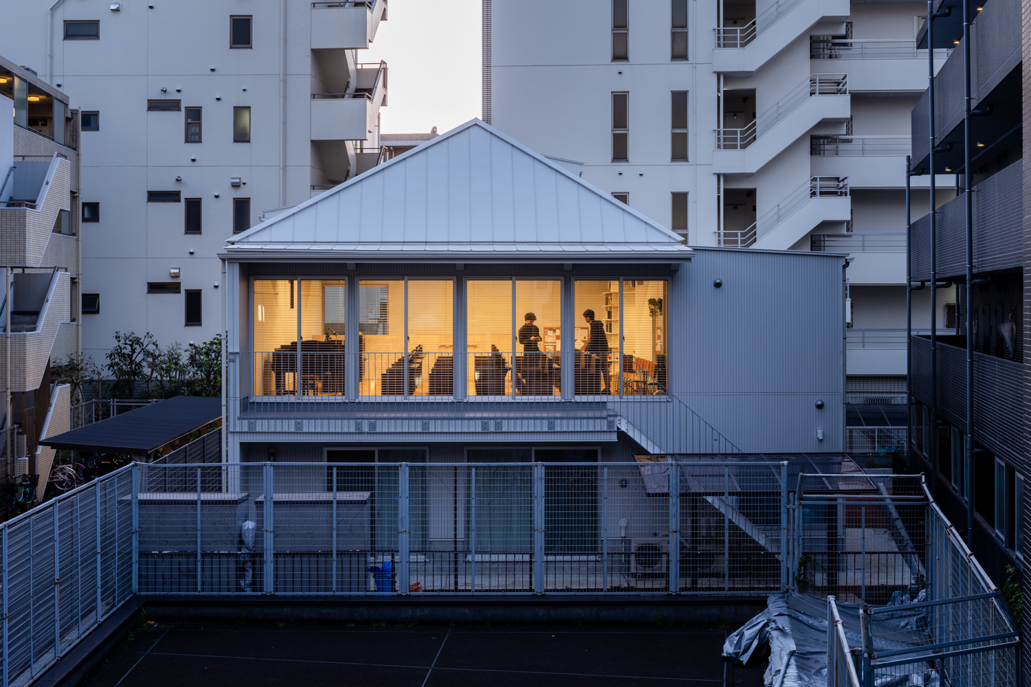 建て替え後の教会外観 建て替え後の教会外観